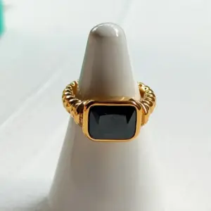 Sbc91484a92a74f6587784da13f722781n