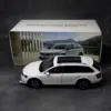 White 1:18 Scale Diecast Octavia Car Model