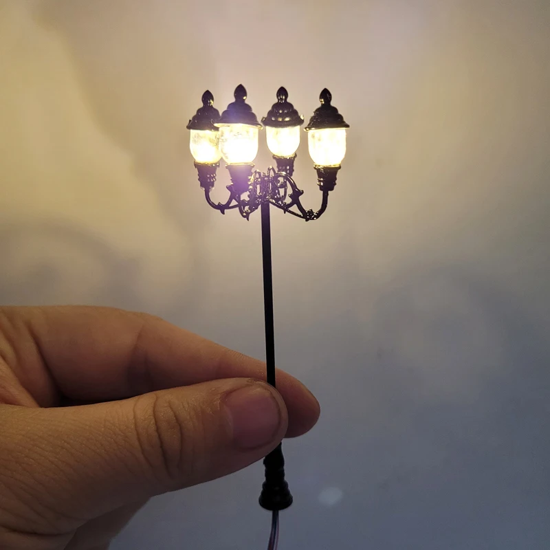 Vintage European-Style HO Street Lamps Set 9 Vintage European-Style HO Street Lamps Set - Image 9