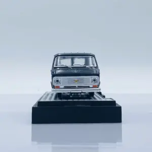 1971 Chevrolet G10 Van Diecast Model 1:64 Scale 9 Sbd6df6207ece4d59a30c90f490c33d505