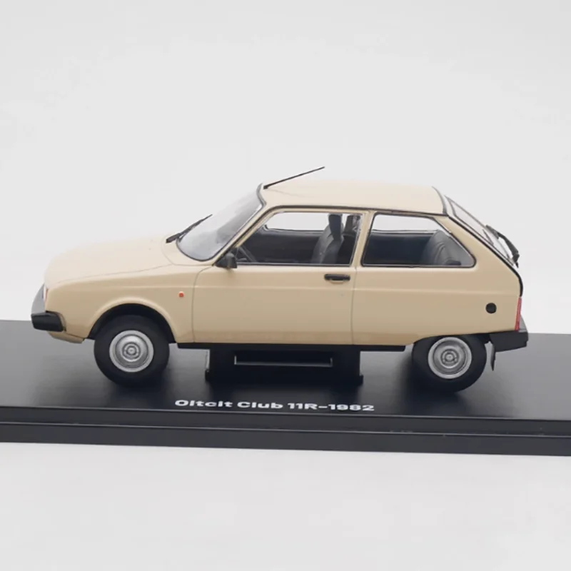 1:24 Scale Oltcit Club 11R Diecast Model 3 1:24 Scale Oltcit Club 11R Diecast Model - Image 3