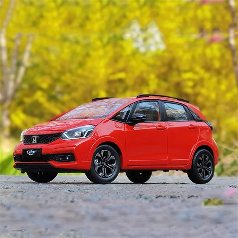 Hyundai Life 1:18 Scale Diecast Model Car 10 Hyundai Life 1:18 Scale Diecast Model Car - Image 10