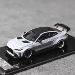 BMW G82 M4 1:64 Diecast Model in Black 13 Sc002e0ac549f426e9817bfea00484bc4h