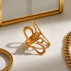 Elegant Gold Floral Stainless Steel Ring 10 Sc02b2be2f3ee4008b1cb6e65a1a70a62a