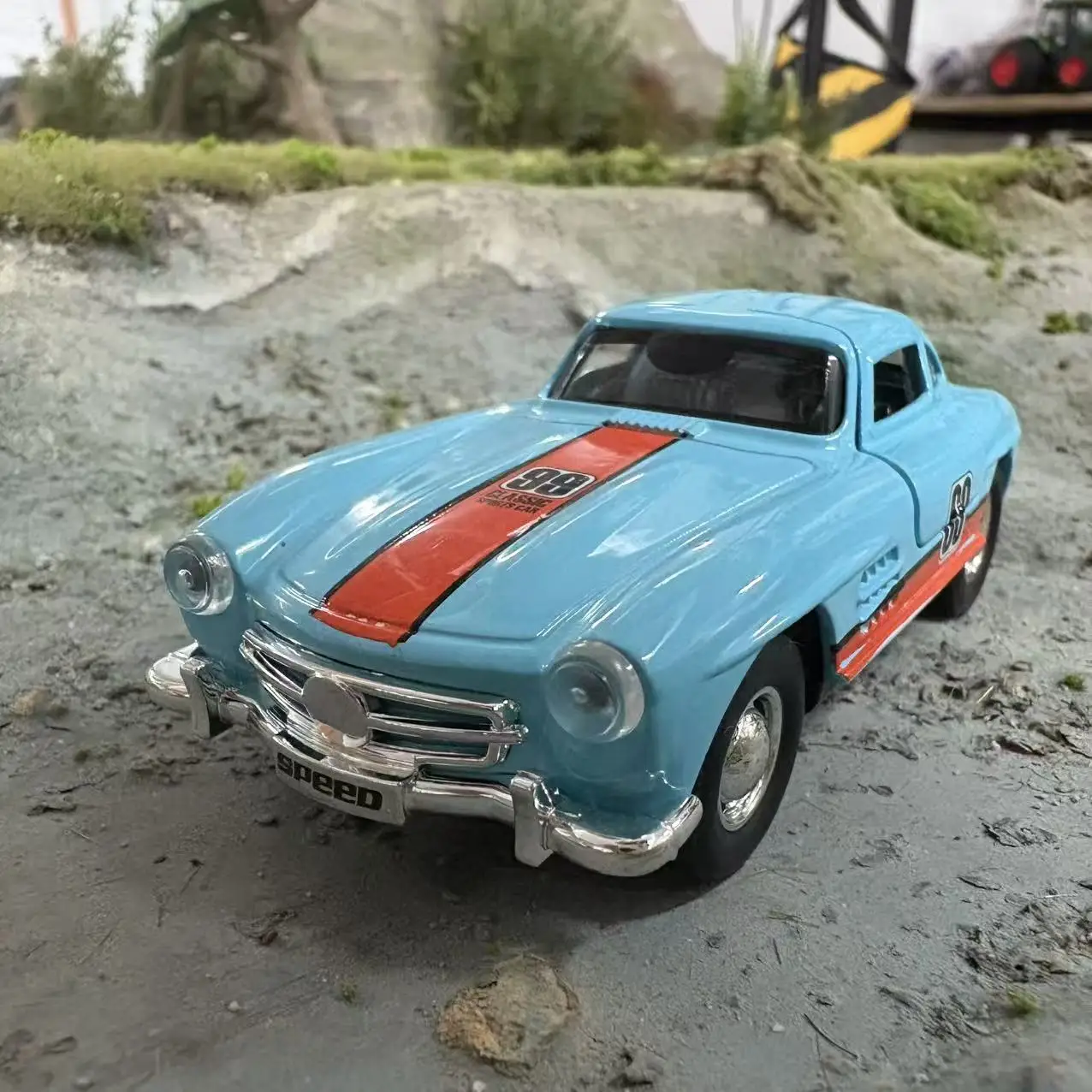 Vintage 1:36 Scale Retro Racing Car Model 8 Vintage 1:36 Scale Retro Racing Car Model - Image 8