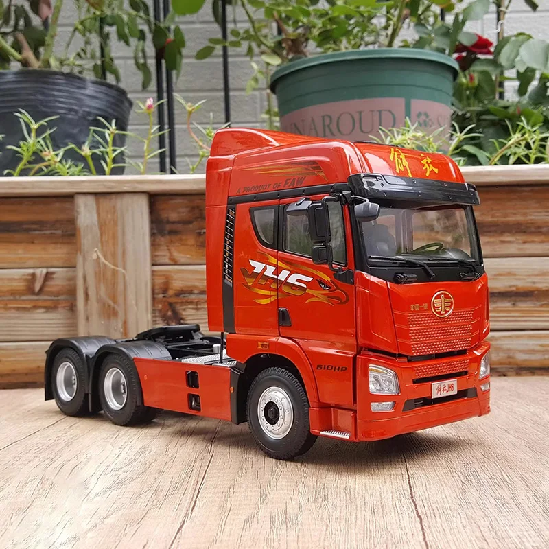 Red Jiefang JH6 Model for Collectors 3 Red Jiefang JH6 Model for Collectors - Image 3