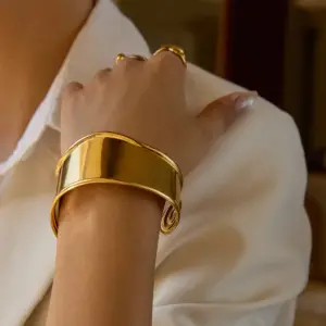 Stainless Steel Gold Cuff Bracelet for Women 9 Sc0f90a72a3724bfb9dfba372aa127af39