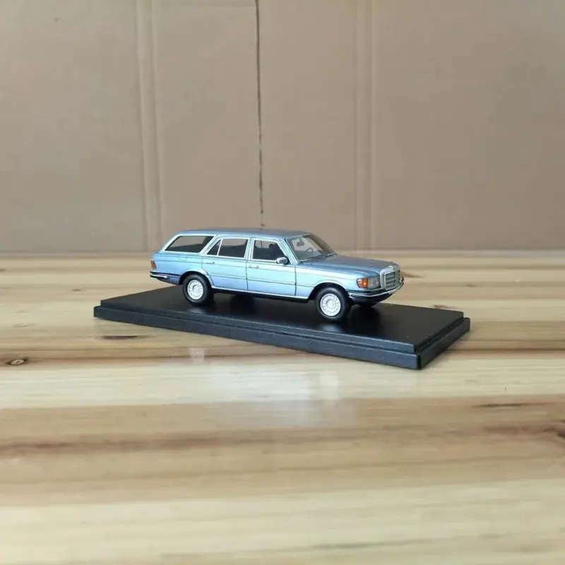 Timeless Elegance: The Vintage Benz 450SEL Crayford Wagon Model 1976 1 Sc1412badd8624ab5babac95bcc6ddc0el