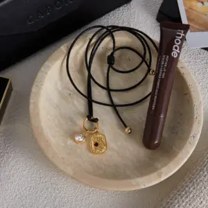 Sc144028ea4804787801fd2a40f342800H