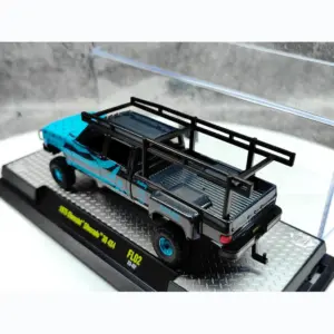 Vibrant Turquoise 1975 Silverado Diecast Model 12 Sc193c04e185c45a1954d1a49f83cd25aA