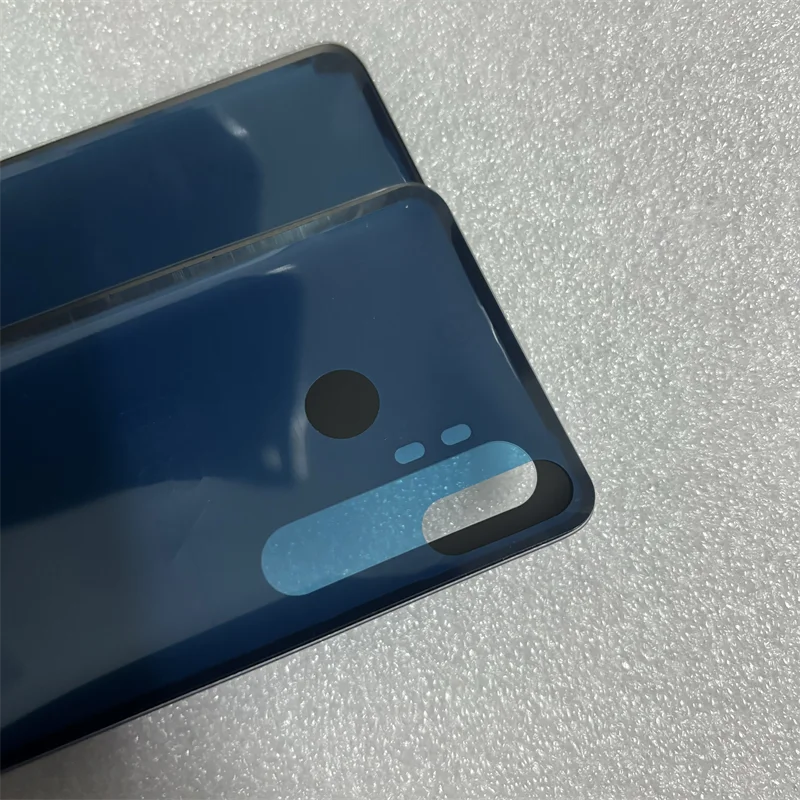 Xiaomi Mi Note 10 Lite Glass Back Cover - Black, White, Blue 3 Xiaomi Mi Note 10 Lite Glass Back Cover - Black, White, Blue - Image 3