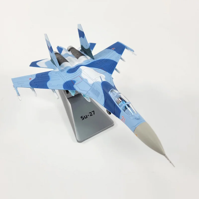 Soviet Su-27 Fighter Model 1:100 Scale 4 Soviet Su-27 Fighter Model 1:100 Scale - Image 4