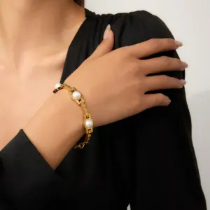 Sc21dc1afa8f349f6b0591b142ecab77cz