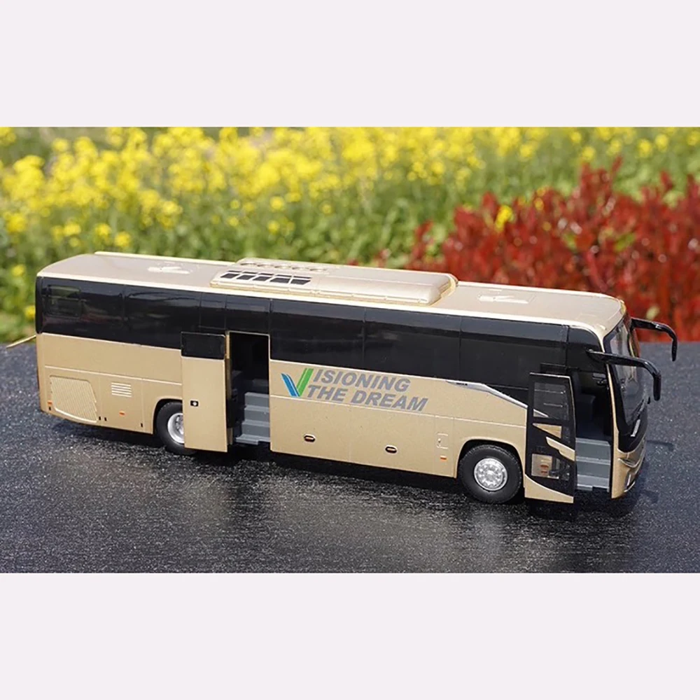 Detailed 1:42 Suzhou Jinlong Bus V12 Model 3 Detailed 1:42 Suzhou Jinlong Bus V12 Model - Image 3