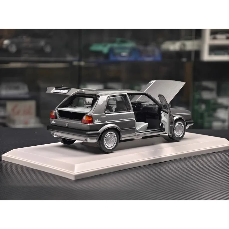 1989 VW Golf Alloy Model 1:18 Scale 3 1989 VW Golf Alloy Model 1:18 Scale - Image 3