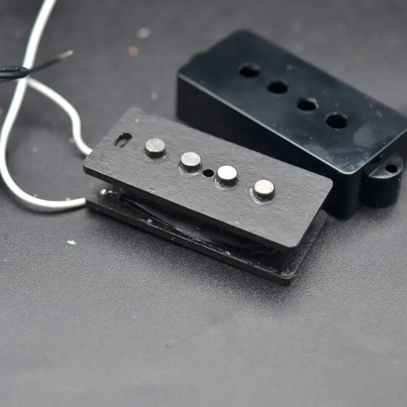 Open-Style P-Bass Pickup Set for 4-String Guitars 5 Open-Style P-Bass Pickup Set for 4-String Guitars - Image 5