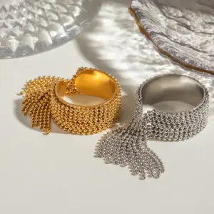 Sc369bd1938094f0eb647cd444ba1d87dy