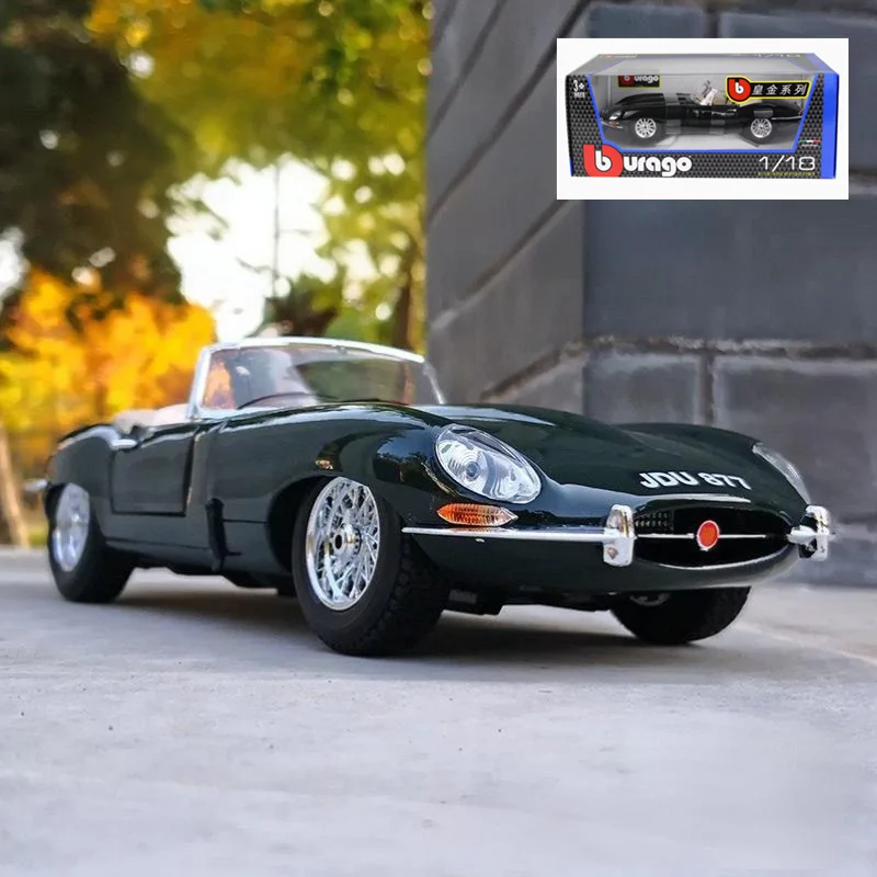 Green Jaguar E-Type 1:18 Diecast Collectible 7 Green Jaguar E-Type 1:18 Diecast Collectible - Image 7