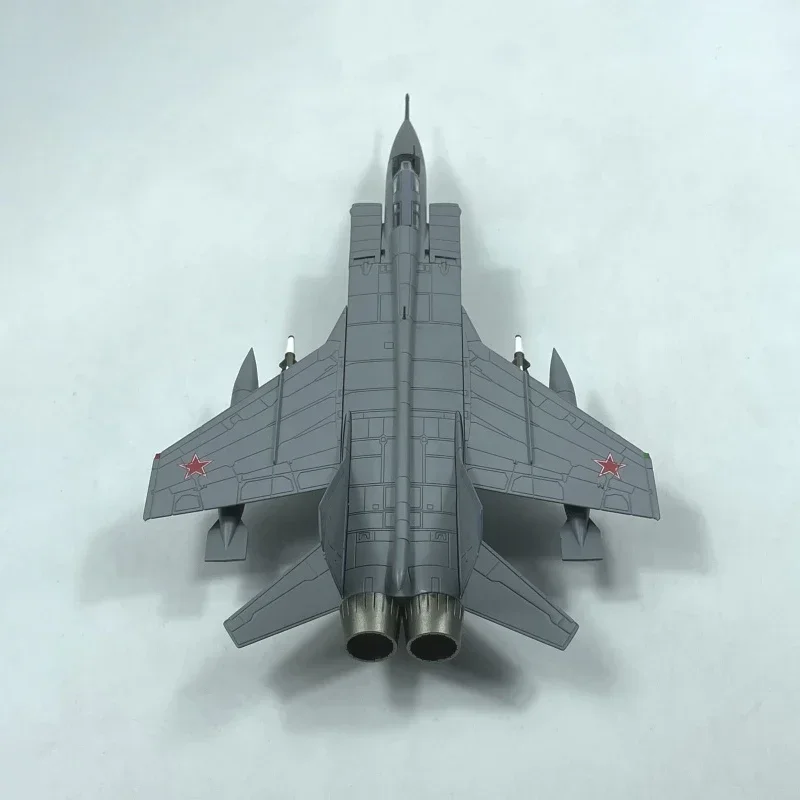 1/72 Mig-31 Fighter Model Aircraft 3 1/72 Mig-31 Fighter Model Aircraft - Image 3