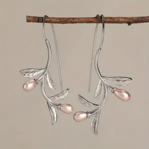 Vintage Leaf Drop Earrings in Gold and Silver 3 Sc48cd787007b4394b82138e8afa04fa4s