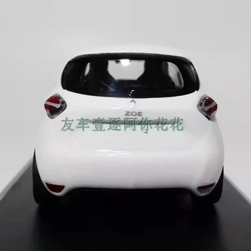 Renault ZOE ZE50 1:43 Diecast Model 5 Renault ZOE ZE50 1:43 Diecast Model - Image 5