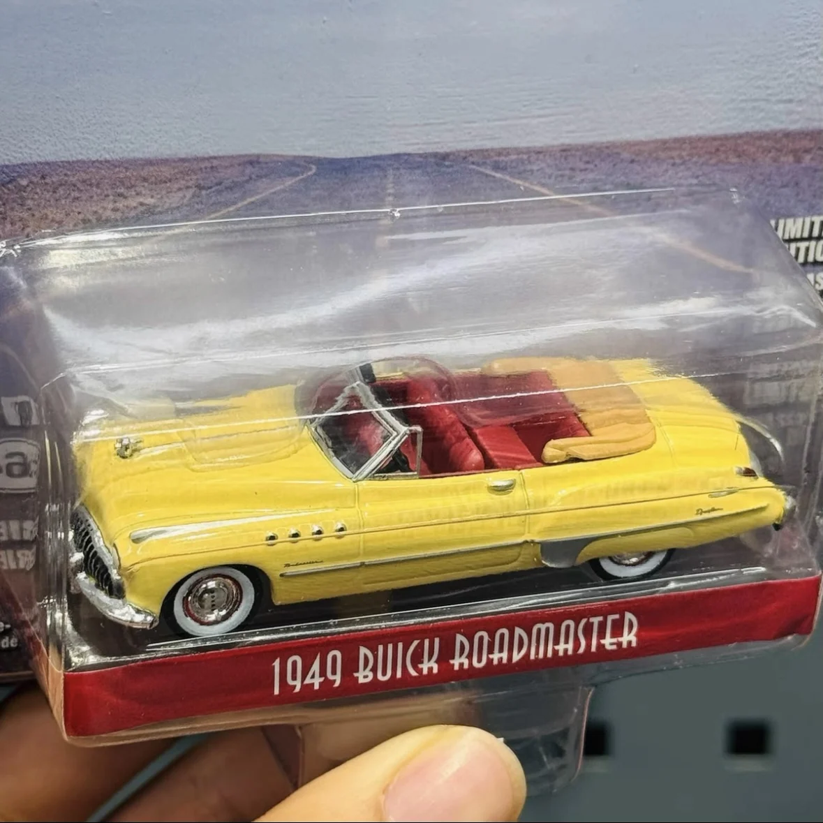 Vintage 1949 Buick Roadmaster Diecast Model 4 Vintage 1949 Buick Roadmaster Diecast Model - Image 4