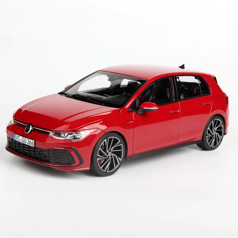 Volkswagen Golf 8th Gen 1:18 Diecast Model 6 Volkswagen Golf 8th Gen 1:18 Diecast Model - Image 6