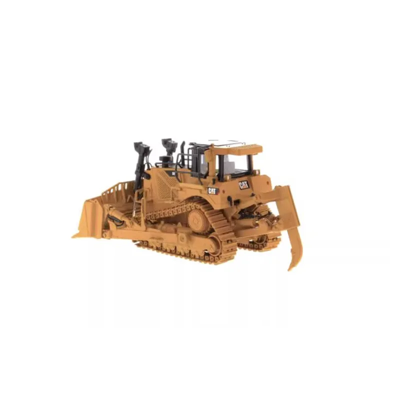 CAT D8T Alloy Model Replica 1:50 Scale 4 CAT D8T Alloy Model Replica 1:50 Scale - Image 4