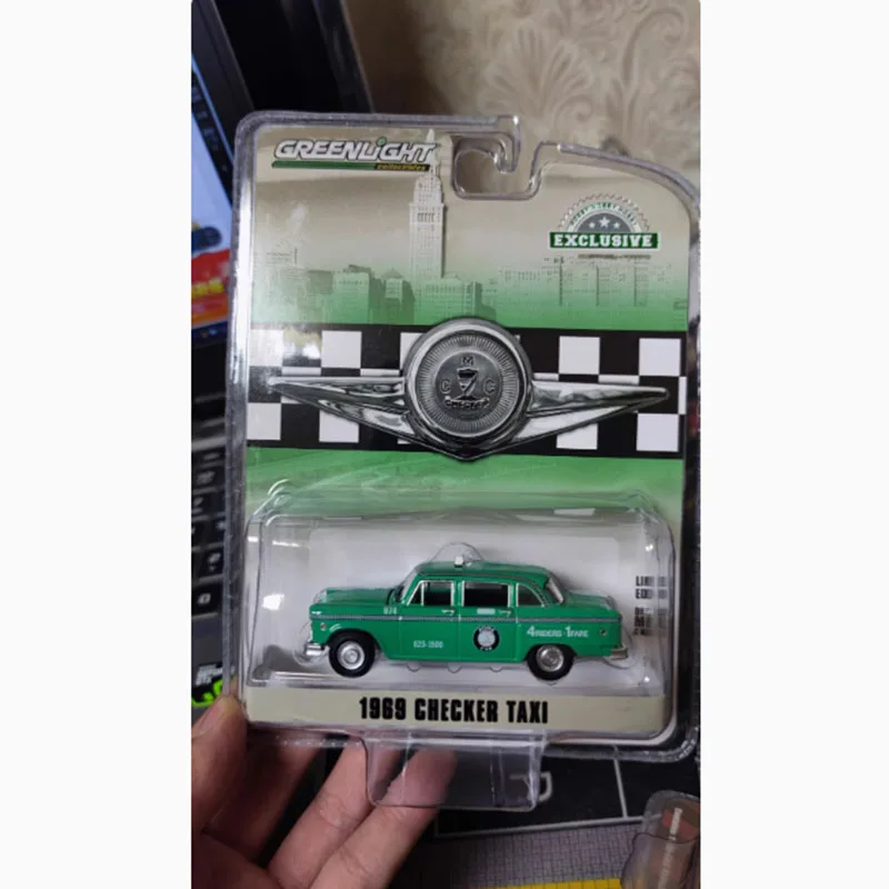 Vintage Ford Taxi Charger Diecast Model 1:64 Scale 3 Vintage Ford Taxi Charger Diecast Model 1:64 Scale - Image 3