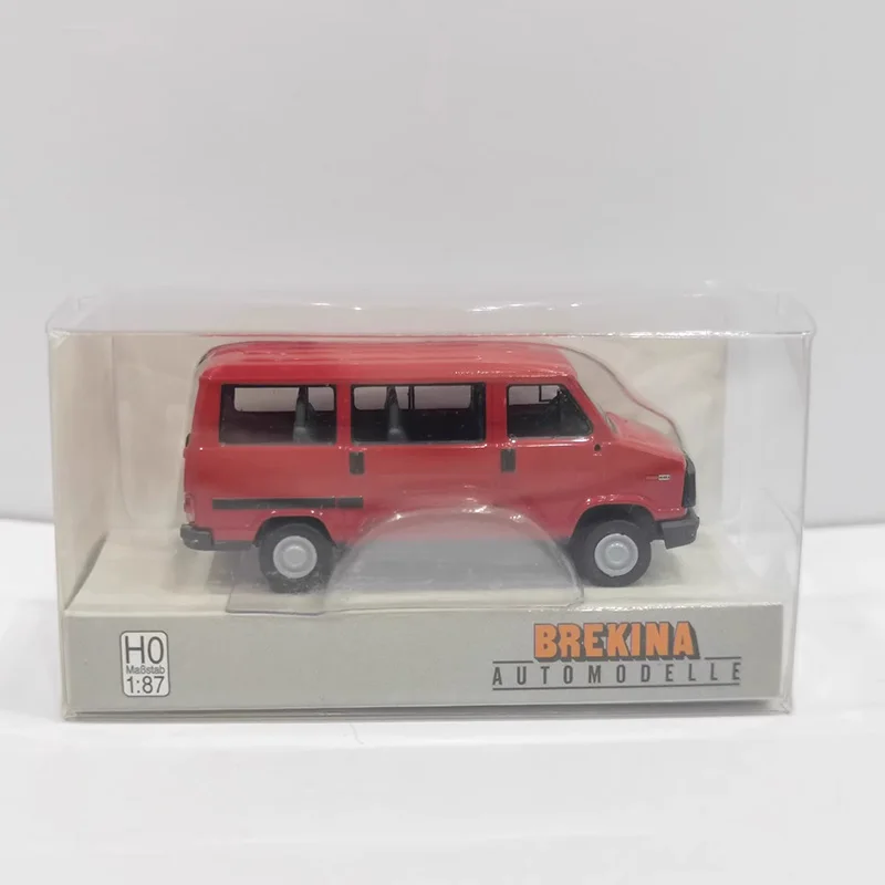 Vintage Alfa Romeo Model 1:87 Scale by BREKINA 1 Vintage Alfa Romeo Model 1:87 Scale by BREKINA