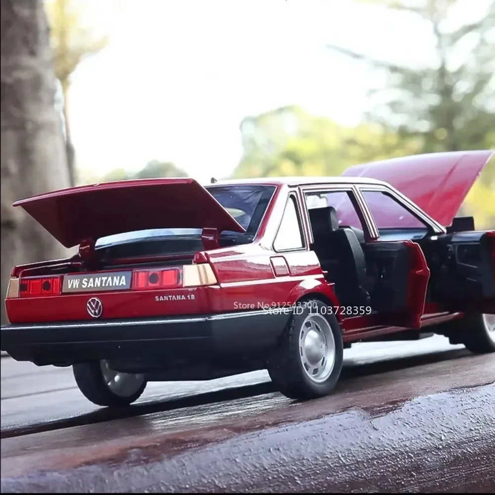 Premium 1:24 Scale Diecast Volkswagen Santana W140 Model 5 Premium 1:24 Scale Diecast Volkswagen Santana W140 Model - Image 5