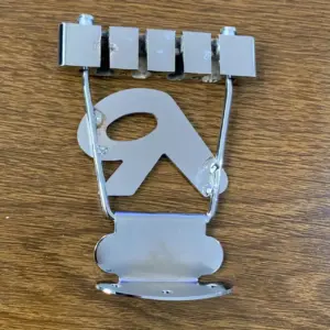 Chrome Professional R Tailpiece for 4-String Bass 6 Sc76c6dece7024a3b9f0fea692f4a2429R