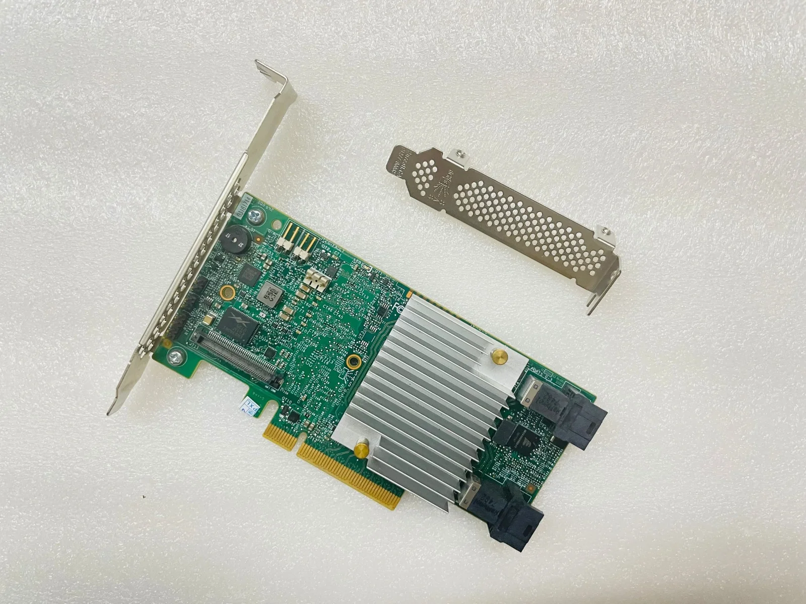 LSI 9362-8i RAID Controller Card with 8 SATA/SAS Ports 6 LSI 9362-8i RAID Controller Card with 8 SATA/SAS Ports - Image 6