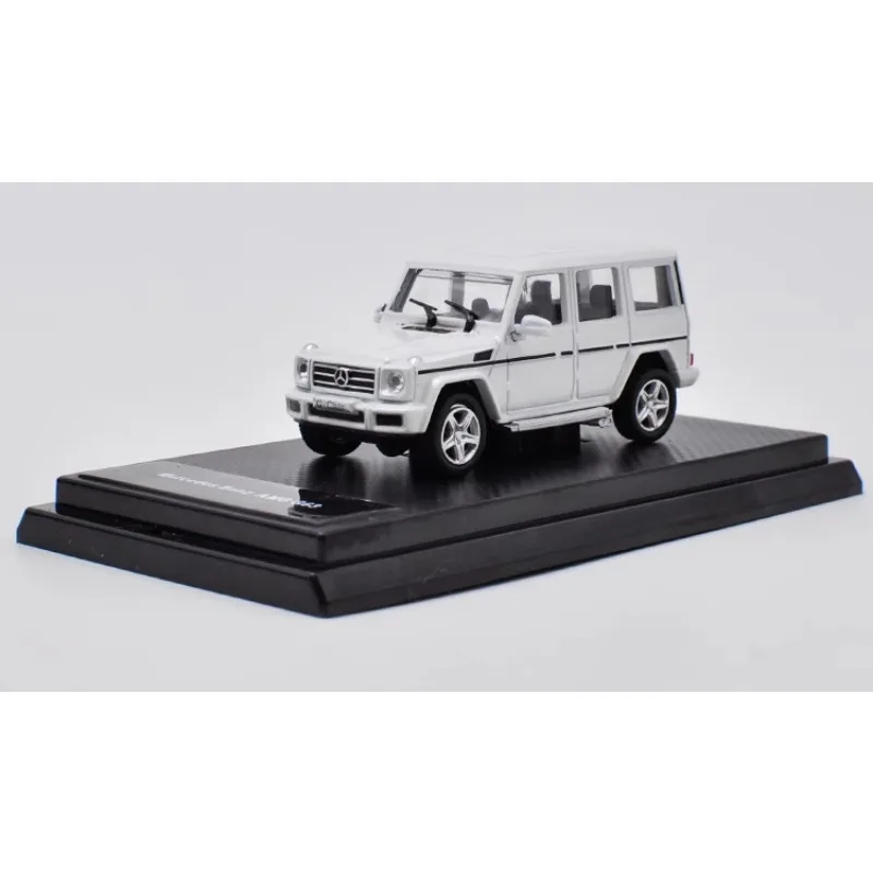 Mercedes-Benz G63 6X6 Diecast Model 1:64 Scale 7 Mercedes-Benz G63 6X6 Diecast Model 1:64 Scale - Image 7