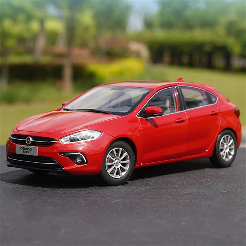 Vibrant Red Fiat Ottimo 1:18 Diecast Model 7 Vibrant Red Fiat Ottimo 1:18 Diecast Model - Image 7