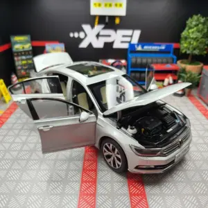 1:18 VW Magotan B8 Diecast Model 17 Sc8f3d7f059f44249822a9e506150e6ce3