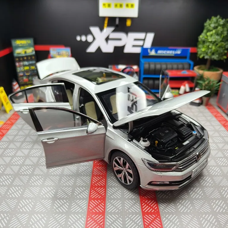 1:18 VW Magotan B8 Diecast Model 8 1:18 VW Magotan B8 Diecast Model - Image 8