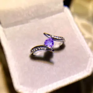 Vintage Silver and Zircon Geometric Ring 9 Sc9475182c34c4b3cb2049cd484f41df2m