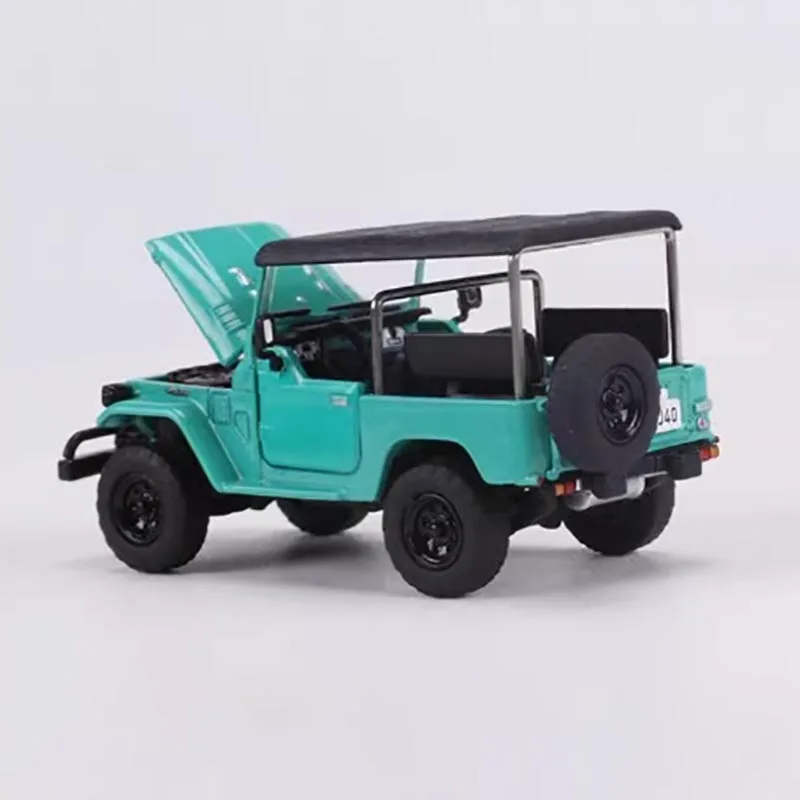 Land Cruiser FJ40 Diecast Collectible Model 5 Land Cruiser FJ40 Diecast Collectible Model - Image 5