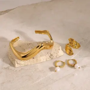 Sc95ff96899b04577b56c07e6ff2ce756j