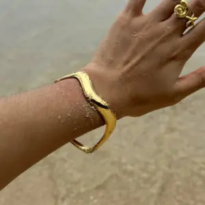 Sc96b2894abf142c78b147e7f3492a839F