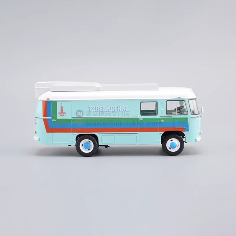 1/43 PAZ-3916 Vintage Vehicle Model 6 1/43 PAZ-3916 Vintage Vehicle Model - Image 6