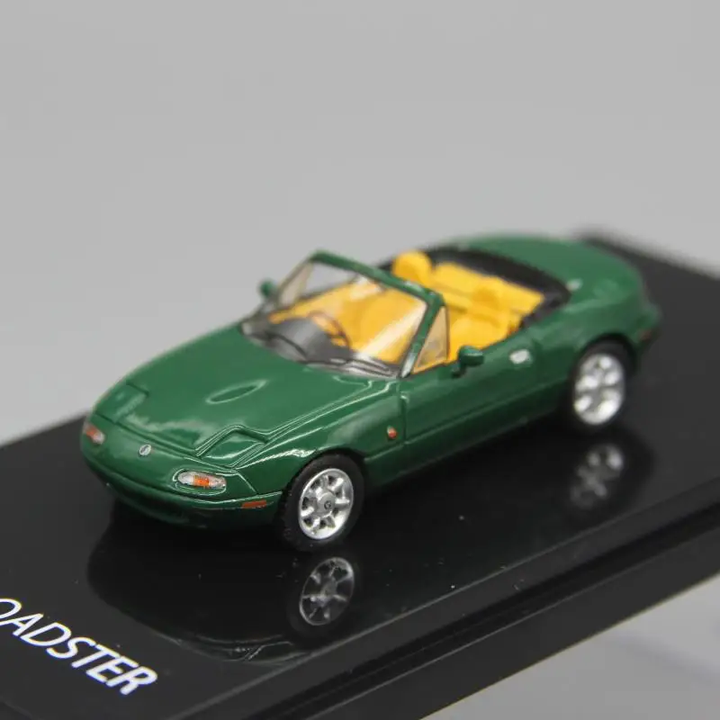1:64 Scale Mazda Miata MX-5 Diecast Model 9 1:64 Scale Mazda Miata MX-5 Diecast Model - Image 9