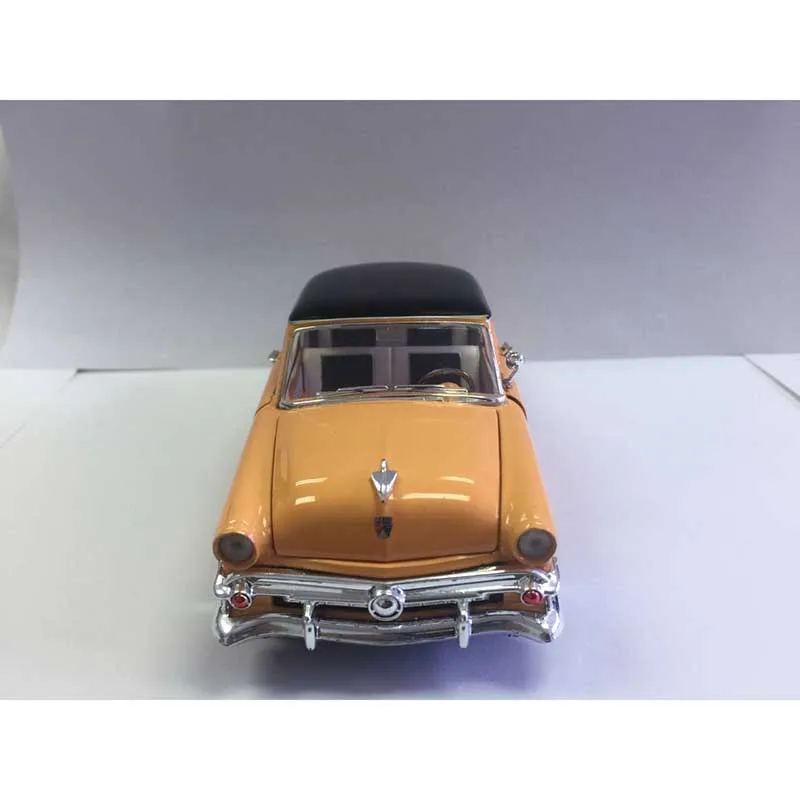 1954 Ford Customline Diecast Model 2 1954 Ford Customline Diecast Model - Image 2