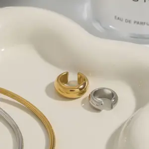 Stainless Steel C-Shaped Earrings for Men Women 12 Scb0dcc8889554c3787dbca6bf8a54ce7R