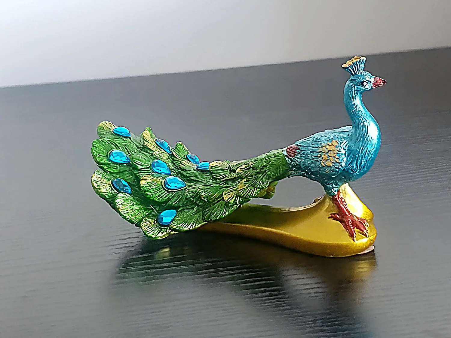 Elegant Peacock Resin Sculpture for Home Decor 7 Elegant Peacock Resin Sculpture for Home Decor - Image 7