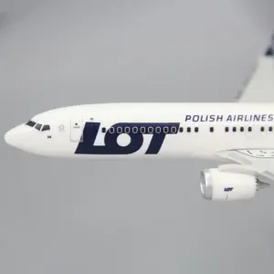 1:200 Scale LOT Polish Airlines Boeing 737 MAX 8 Model 9 Scbad02553b9e45ce8f531b43963aa26f4