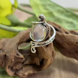 Vintage Silver and Gold Moonstone Ring 3 Scc15e1fa6e83429eb0f16386e7204fa4d