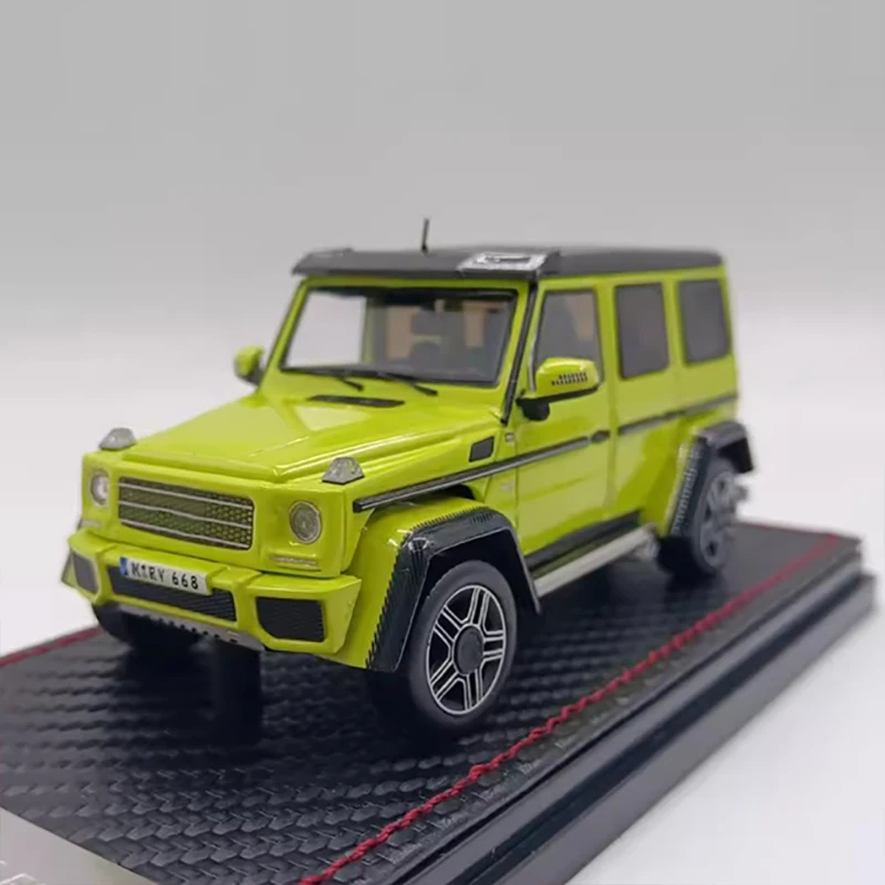 Diecast Alloy Model Car 1:43 Scale with 5 Colors 3 Diecast Alloy Model Car 1:43 Scale with 5 Colors - Image 3