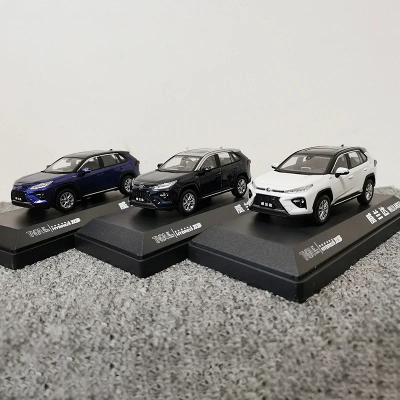 Blue Diecast SUV Model 1:43 Scale by WELLY 3 Blue Diecast SUV Model 1:43 Scale by WELLY - Image 3